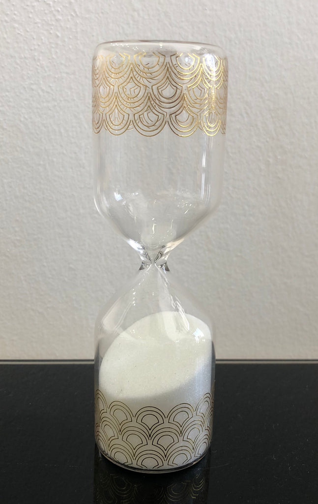 Hourglass White