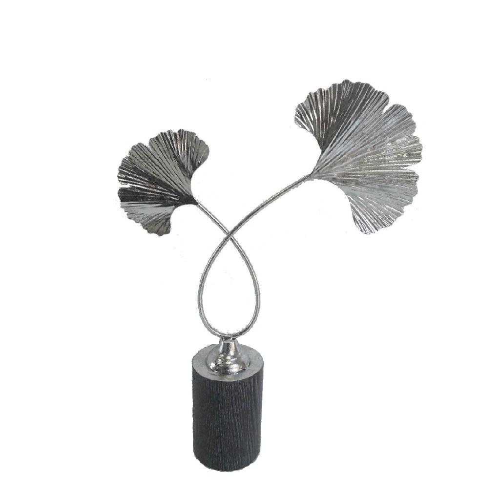 Table Decor Flowers Silver